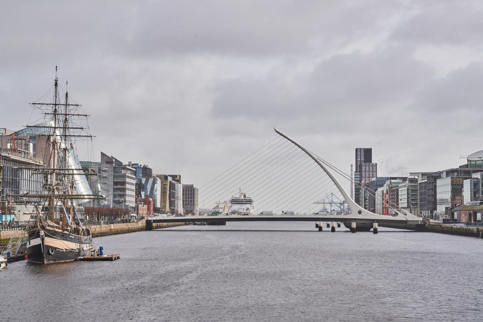 Britain Quay, Sonder Apartments By Marriott Bonvoy Dublin Exteriör bild